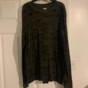 Old Navy active long sleeve shirt